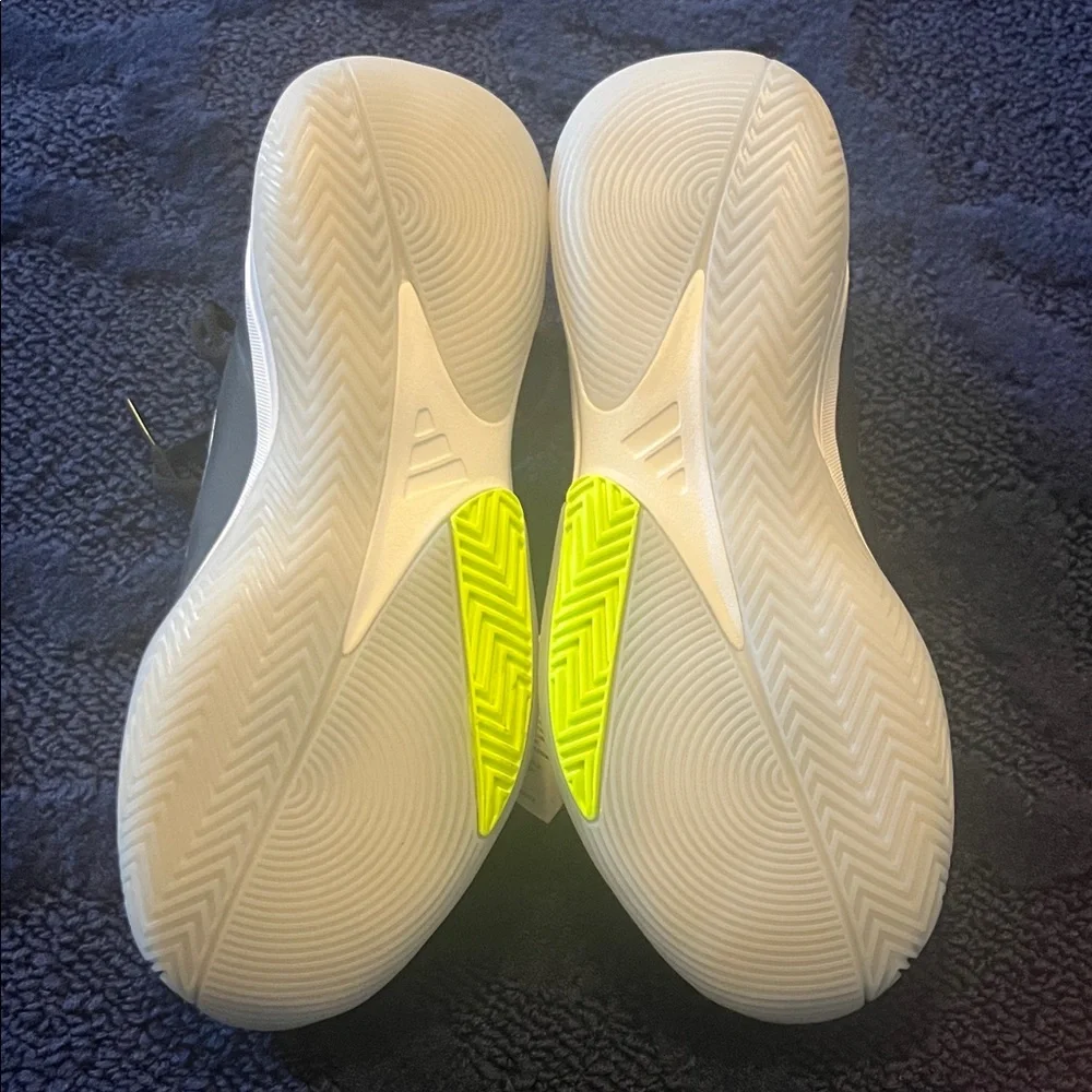 Adidas Subzone Court Sneakers Size 6 Men 7 Women Black Grey Silver White - Picture 2 of 6